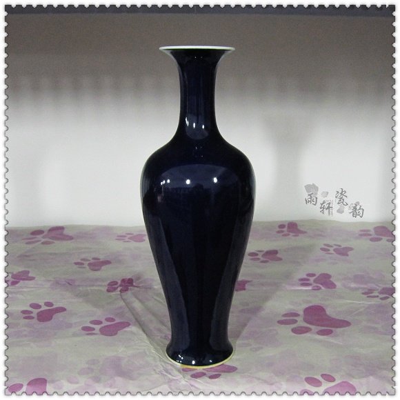 Supervalue Recommend Jingdezhen Ceramic ware imitation ancient sacrifice blue single color glazed fish tail bottle table face small vase swing piece special price
