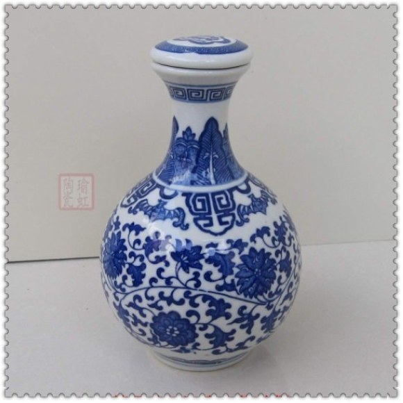 Great value recommended Jingdezhen ceramics Blue and white wine bottles Wine jars Wine jars Wine storage wine collection ornaments Special price A