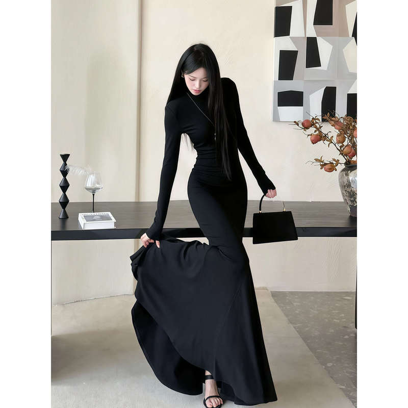 Plus-Size Women's 1.0-150kg French Minimalist Style High-Neck Long-Sleeve Dress with a Feminine Vibe and a Fitted Long Skirt Plus-Size Women's 1.0-150kg French Minimalist Style High-Neck Long-Sleeve Dress with a Feminine Vibe and a Fitted Long Skirt