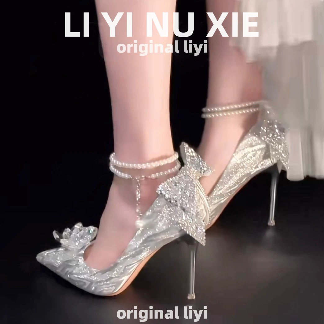 Crystal bow princess high heels, silver pointed-toe stiletto heels, perfect for an 18-year-old coming-of-age ceremony, bridal shoes.