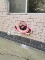 Розовый розовый цветочный корзина