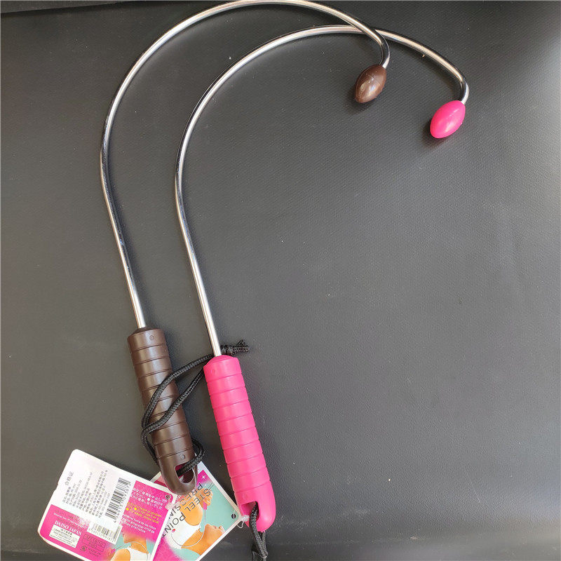 Japan DAISO shoulder massage hammer bending arc back beating hammer massage Hammer Massager stick