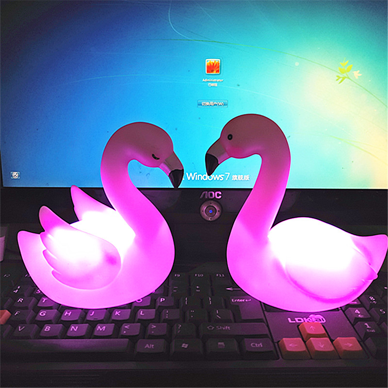 Mới trang trí bánh lợn đỏ với đèn flamingo thiên nga hồng phát sáng trang trí bánh flamingo - Trang trí nội thất các đồ trang trí nhà đẹp
