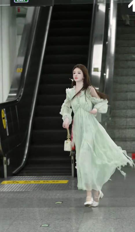 2026 Summer New Style French Gentle Style Mint Green Evening Dress Small Skirt Long Sleeve Dress Long Skirt Green 2026 Summer New Style French Gentle Style Mint Green Evening Dress Small Skirt Long Sleeve Dress Long Skirt Green