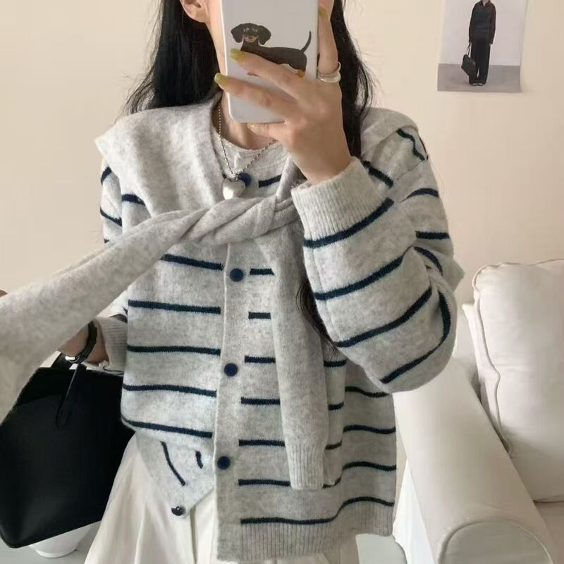 2026 Autumn/Winter New Korean Style Loose Lazy Striped Knit Cardigan for Women with Unique Design Trendy Sweater Jacket