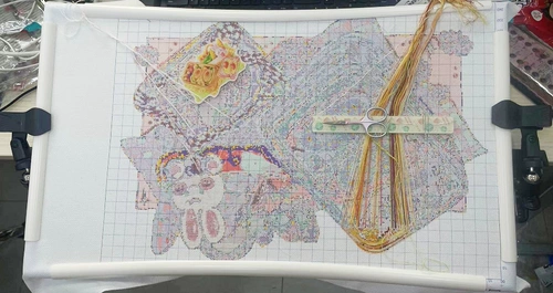 Можно использовать одну пару из двух [стоящих вышитых зажима], протекает однократное растяжение. Примечание: F растяжение H не может использовать