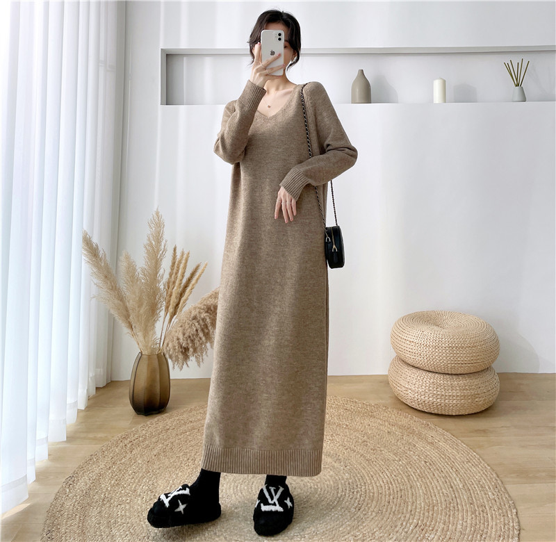 Extra-Long Sweater Dress for Women, New Autumn and Winter Style, Over-The-Knee and Ankle-Length, Loose-Fitting, Plus-Size, V-Neck Knitted Dress, Long Skirt Extra-Long Sweater Dress for Women, New Autumn and Winter Style, Over-The-Knee and Ankle-Length, Loose-Fitting, Plus-Size, V-Neck Knitted Dress, Long Skirt