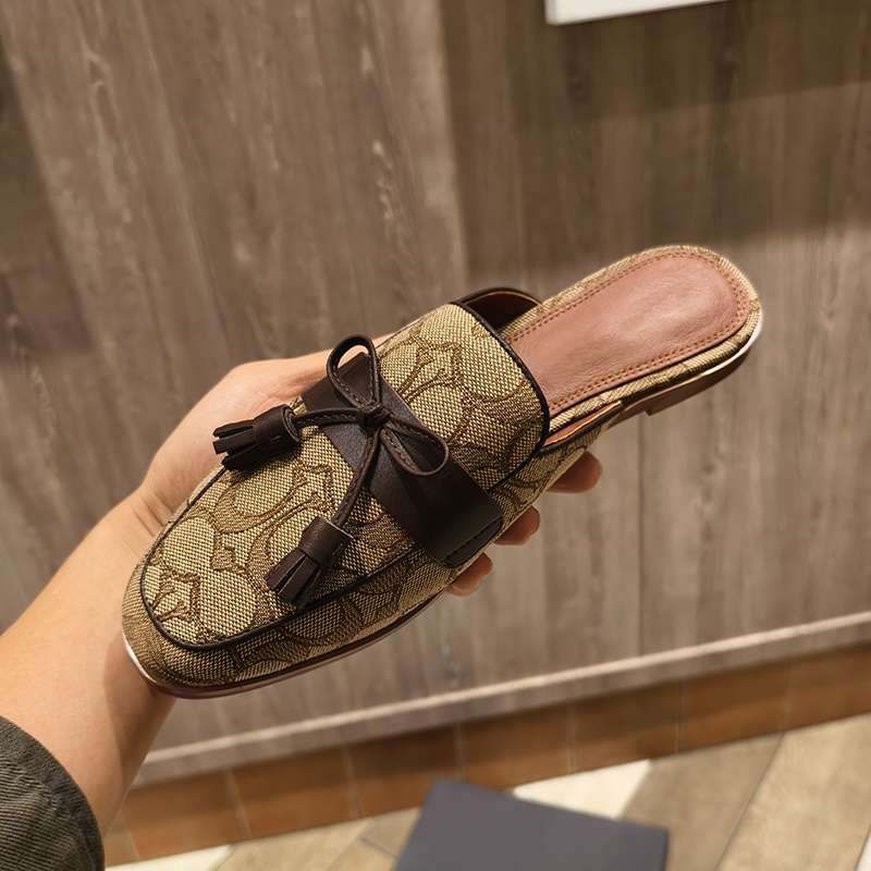 European Style Women's Summer New Closed-Toe Mules, British Style Flat Tassel Slip-On Half-Slip Sandals