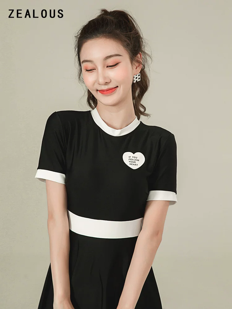 Купальный костюм DK для студентов, коллекция 2023, Slim fit