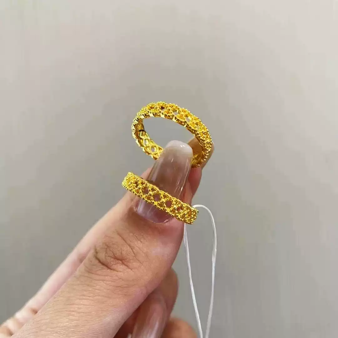 周大福黄金戒指足金计价闭口戒指设计几何镶嵌黄金首饰克减专柜