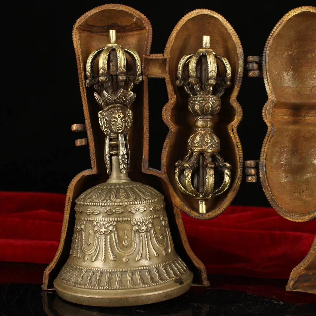 Ancient Arts Xuan Veteran Pure Bronze Buddhist Art Demagoge Demagoge Bells A Set Of Bronze Diamond Bell Pestle Set