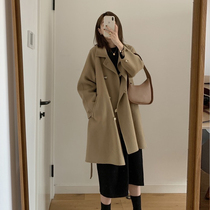 The Japanese woolen jacket woman 2021 The new Hepburn in the autumn of 2021 The long section of the small sub-large coat thickened