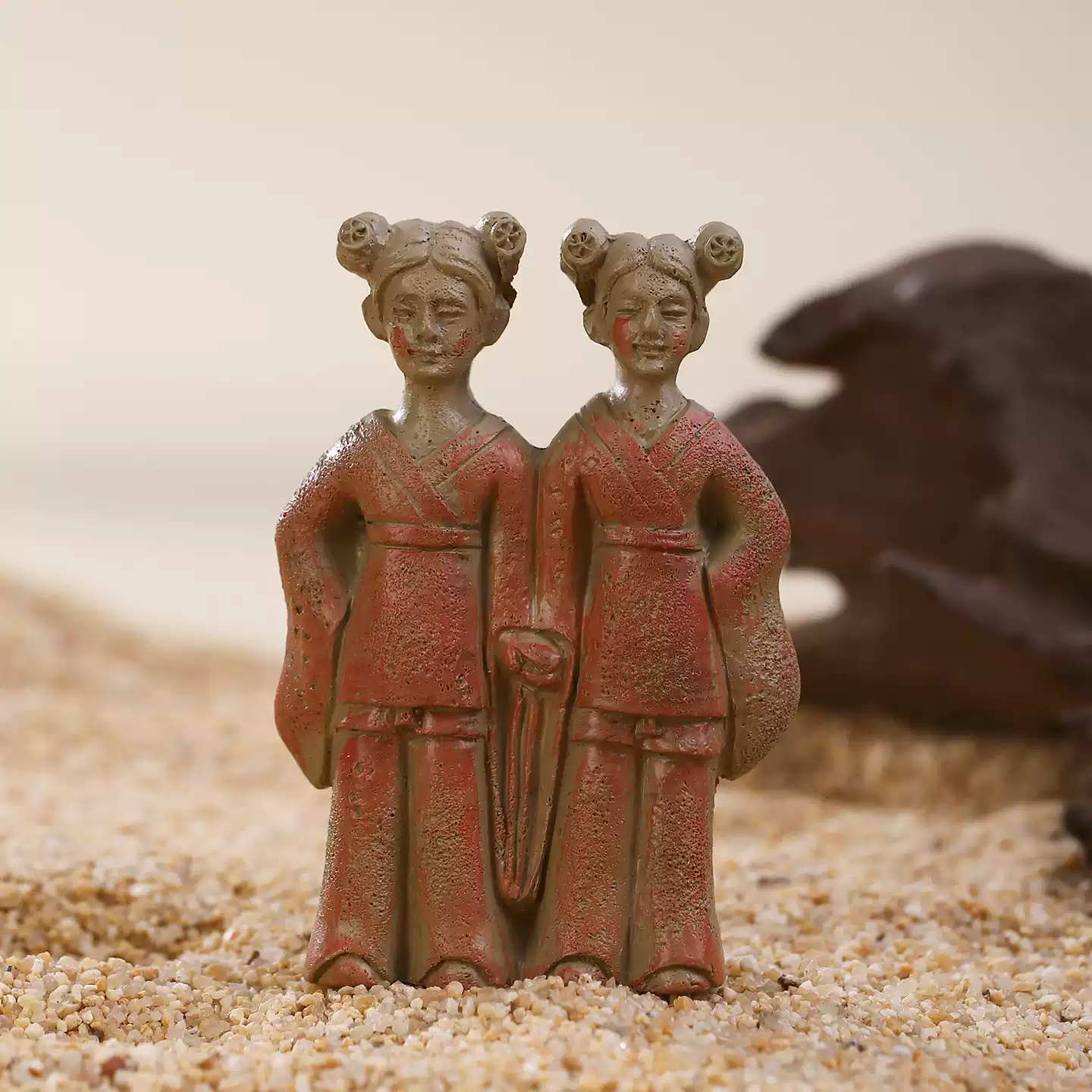 彩绘牵手女俑姐妹花陶俑冰箱贴洛阳博物馆文创纪念品河南