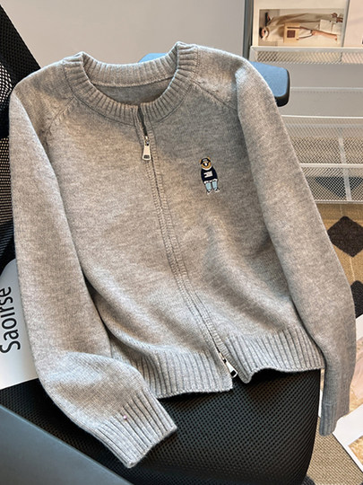 自留款推荐~慵懒风小熊刺绣针织开衫女新款双拉链软糯毛衣外套潮