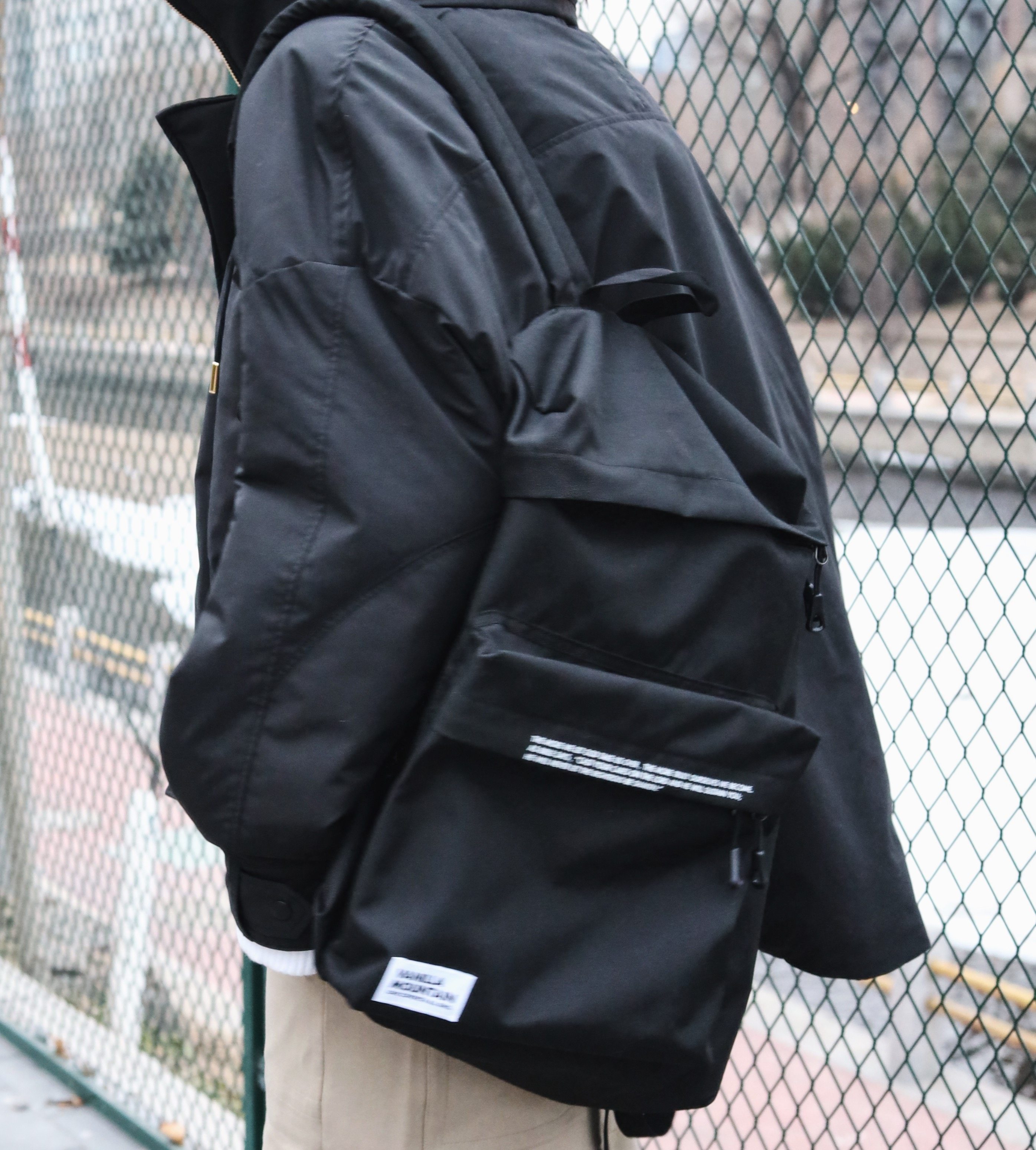 vm original design Lai groveling groveling double shoulder bag light and good version 100 lap large capacity bag men and women travel