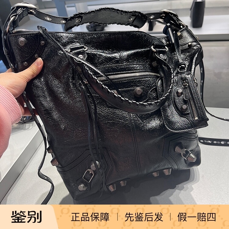 Balenciaga Le Cagole Black Medium-Sized Handbag for Men and Women 719067