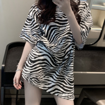 Retro port Taste Zebra with short sleeve t-shirt woman 2022 Summer new loose Korean version of the foreign air 100 lap blouses