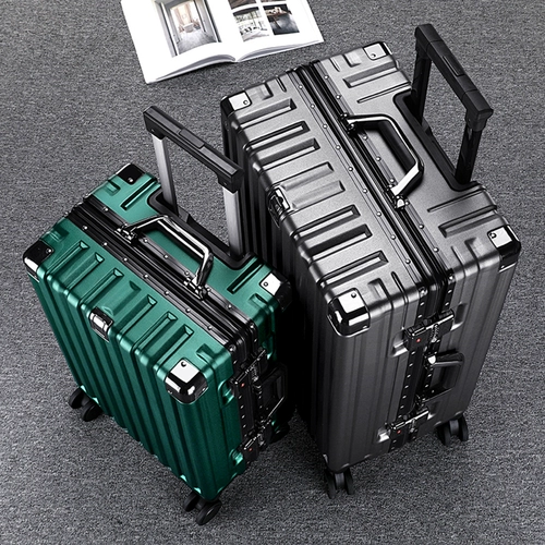 Мужской чемодан, универсальная коробка