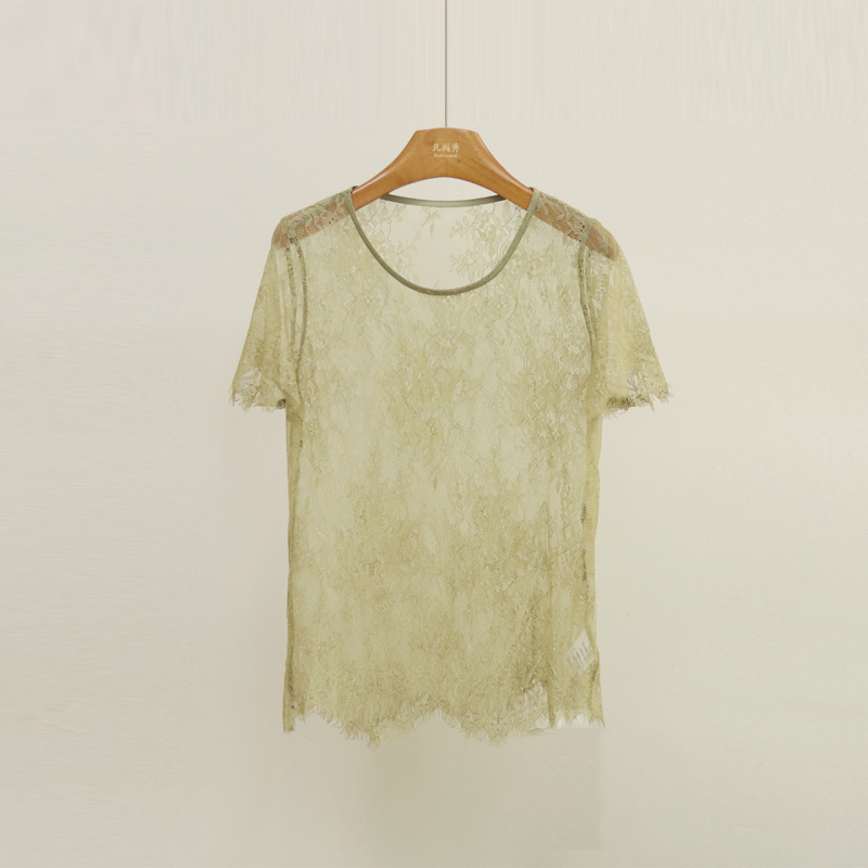 Short-Sleeved Lace Blouse for Women, New Summer Style, Outerwear with a Unique Design, Slightly See-Through, Unique Base Layer Top