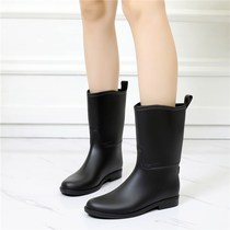 Korean fashion rain shoes womens rain boots adult middle tube summer riding boots long water shoes women Martin boots water boots overshoes