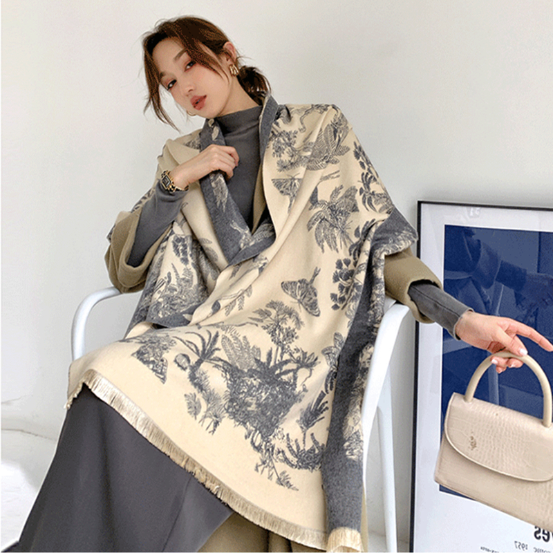 Cailin Kelin qipao The cape with a double-purpose cashmere delivery mother gift gift box flowers and bird picture scarf female winter