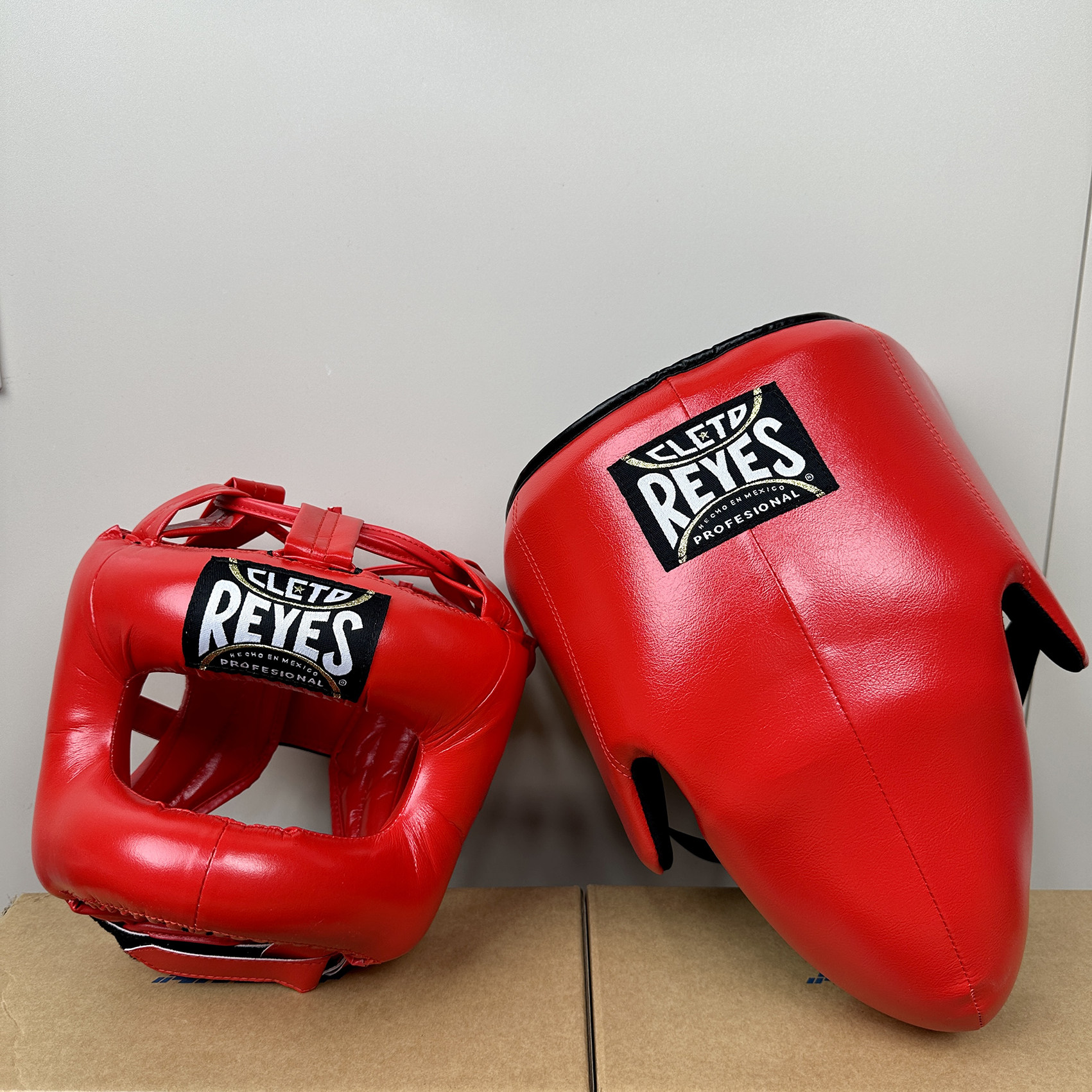 Шлем для бокса h7 reyes雷耶斯同款护头横梁猴脸成人护脸鼻拳击搏击泰拳格斗护具