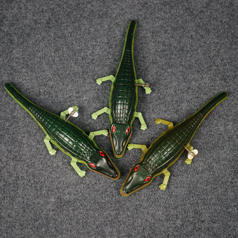 Retro-skin crocodile toys with four limbs Mobile mouth