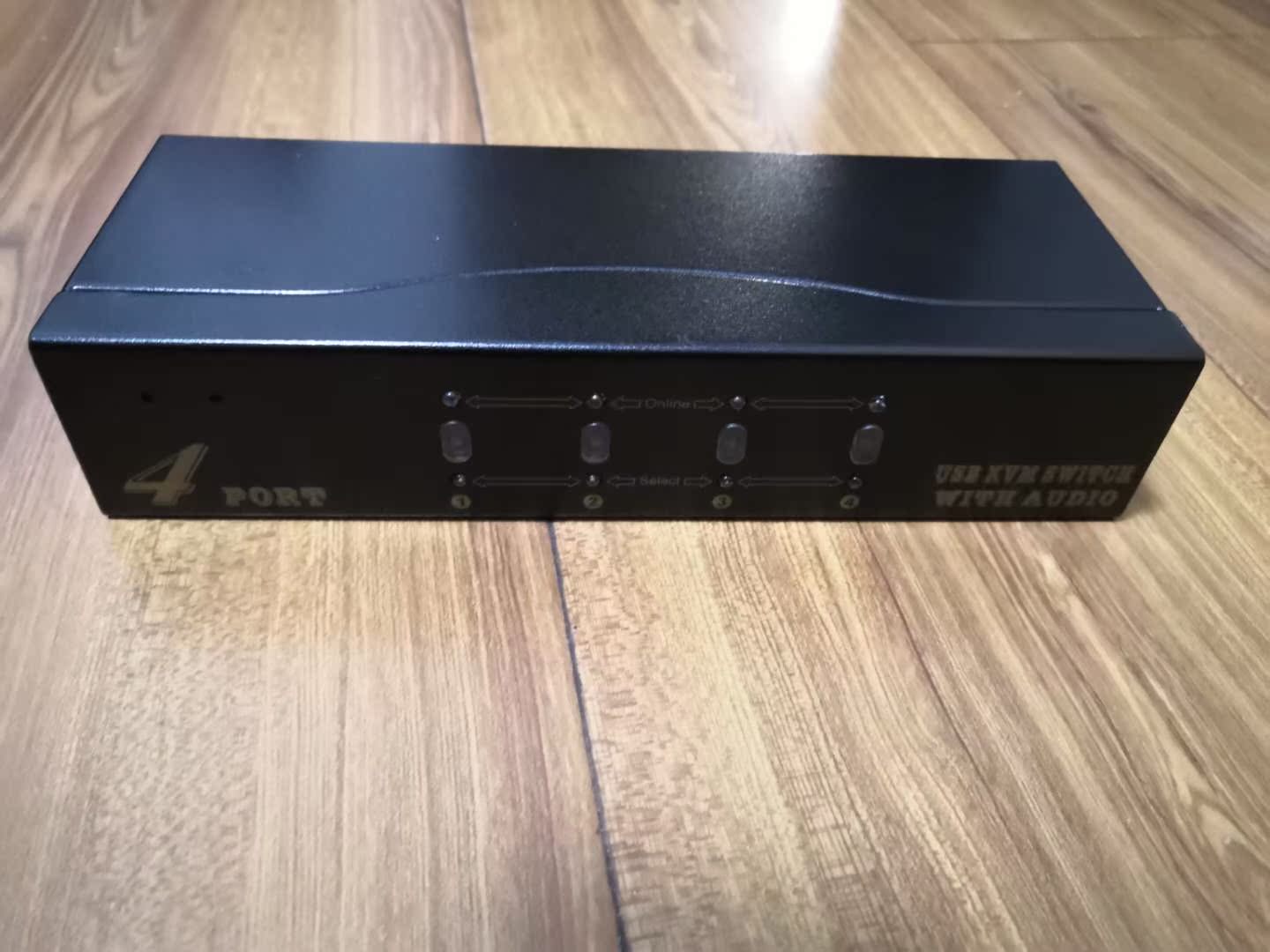 4-Port VGA KVM Switch XS-41U