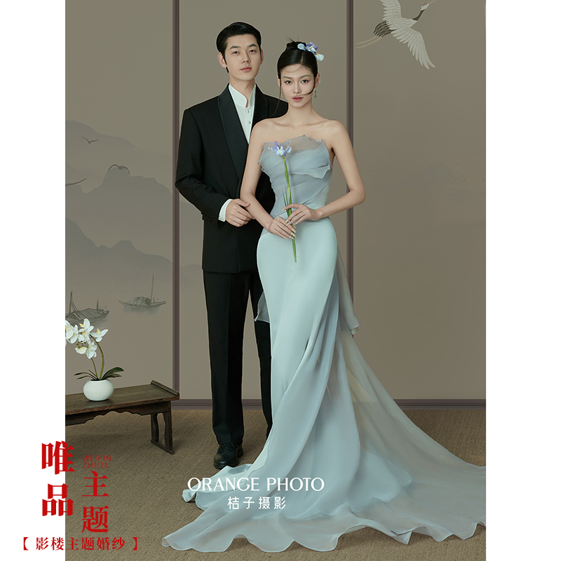 Photo Studio Theme Clothing: Chinese Garden Style, Green Couple's Trailing Gown for Outdoor Photography, Green Fine Brushwork Vintage Wedding Dress
