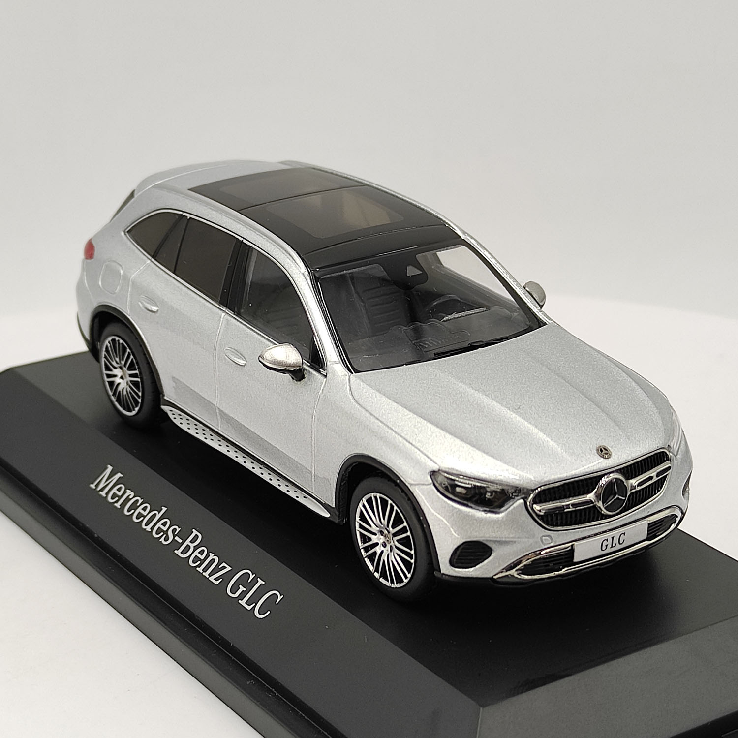 Mercedes-Benz GLC Coupe ミニカー 1/43 Diecast GLC 1/43 Scale Benz GLC Coupe Alloy Model Ornament