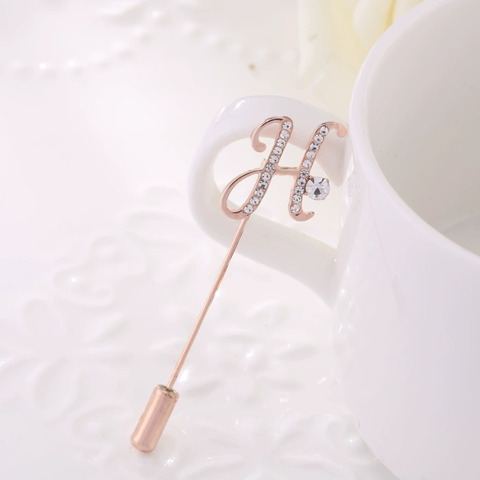 Mùa thu và mùa đông Phiên bản Hàn Quốc của áo corsage tính khí mới Chữ cái tiếng Anh Séc rhinestone ghim chèn trâm nam và nữ ghim chữ H - Trâm cài
