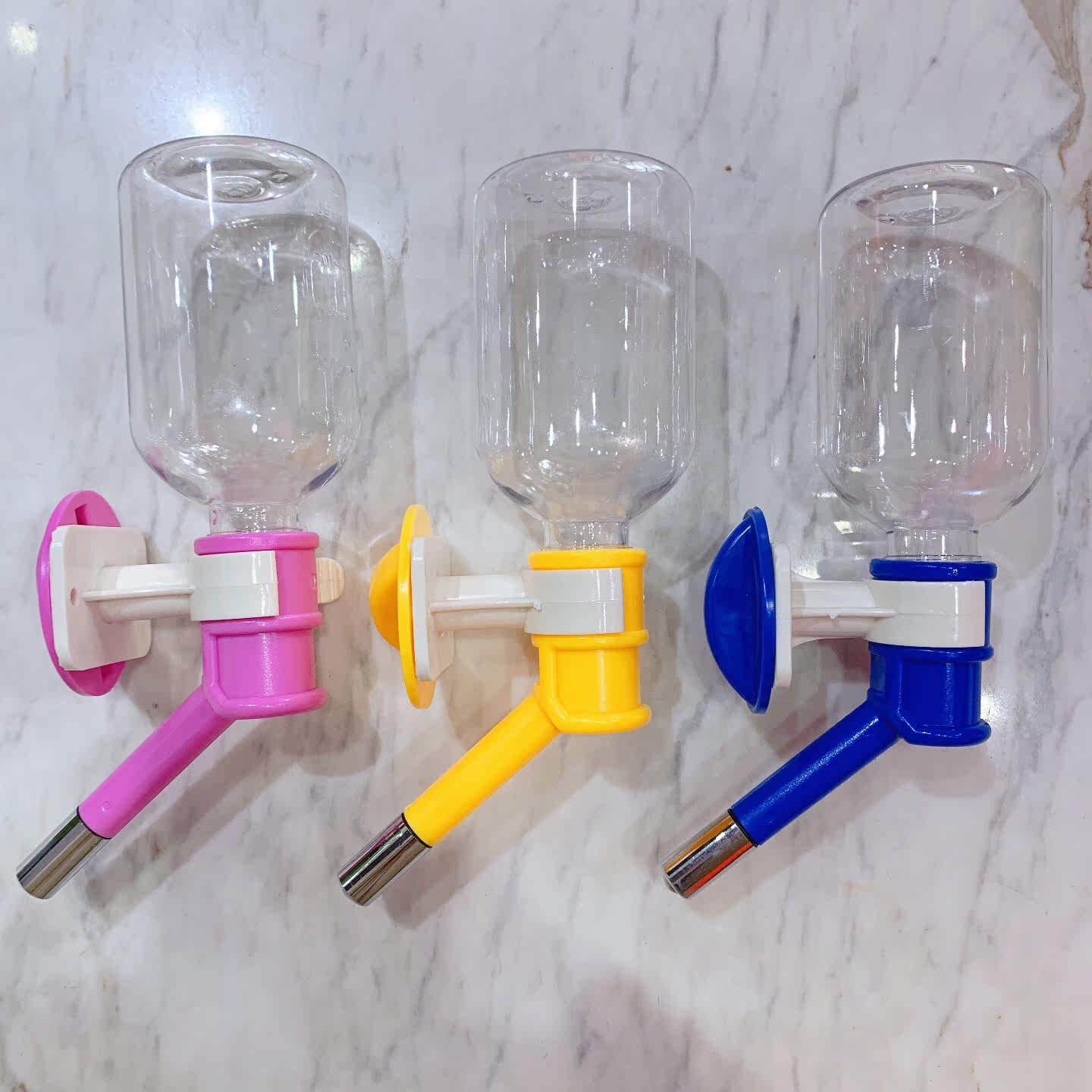 Dog water dispenser hanging pet automatic water dispenser cat kettle drinking water dispenser feeding water