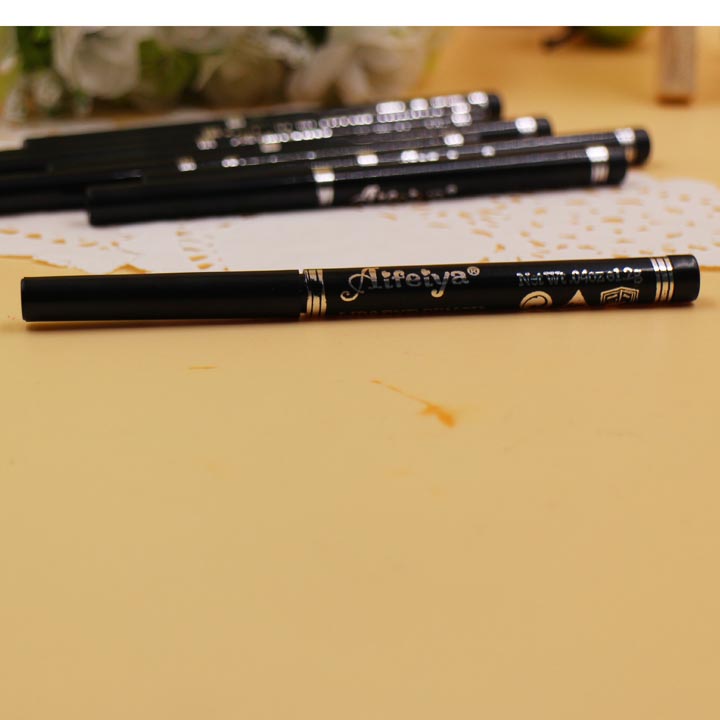 9.9 bút kẻ mắt không thấm nước đen tự động nạp tiền lâu dài chống mồ hôi smudge không cất cánh trang điểm tắt màu kẻ mắt dạng gel
