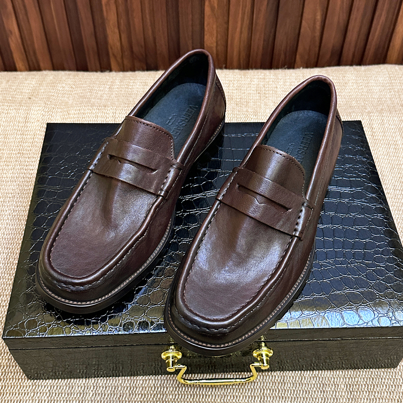 European and American Style Men's Genuine Leather Loafers 2026 New Spring Versatile Breathable British Slip-On Business Leather Shoes Moccasins