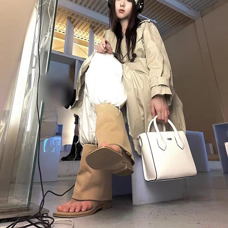 /