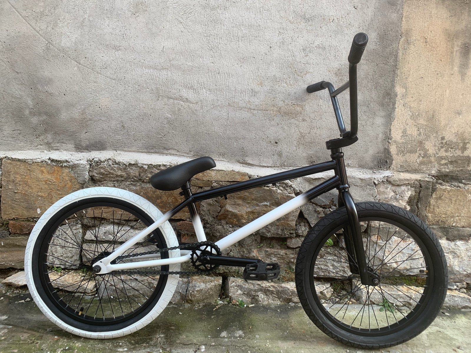 HOME BMX Black & White Bicolor Limited Edition Complete Vehicle Full Bearing Small Wheeler Driver Professional Doing Seconds Kill Haro