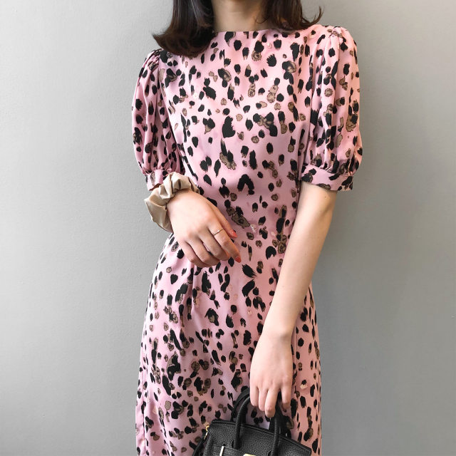 Tea break French dress women's summer slim waist pink leopard skirt chiffon floral dress high-end sense royal sister