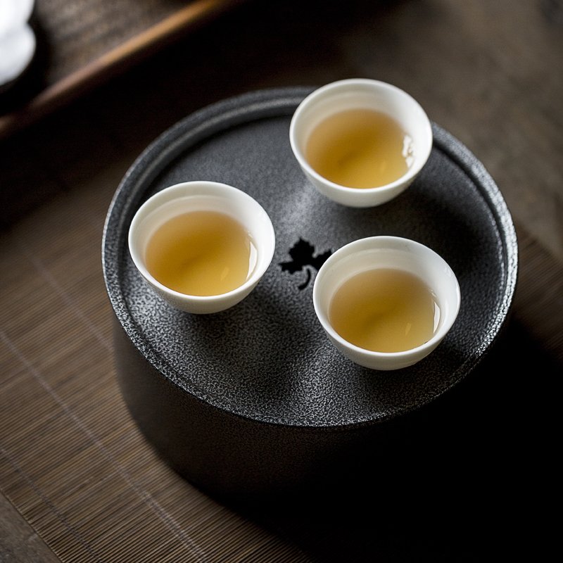 Mini water storage tea sea dry tea table cast iron pot pot keel keel keywater pot cushion kung fu tea ceremony accessories
