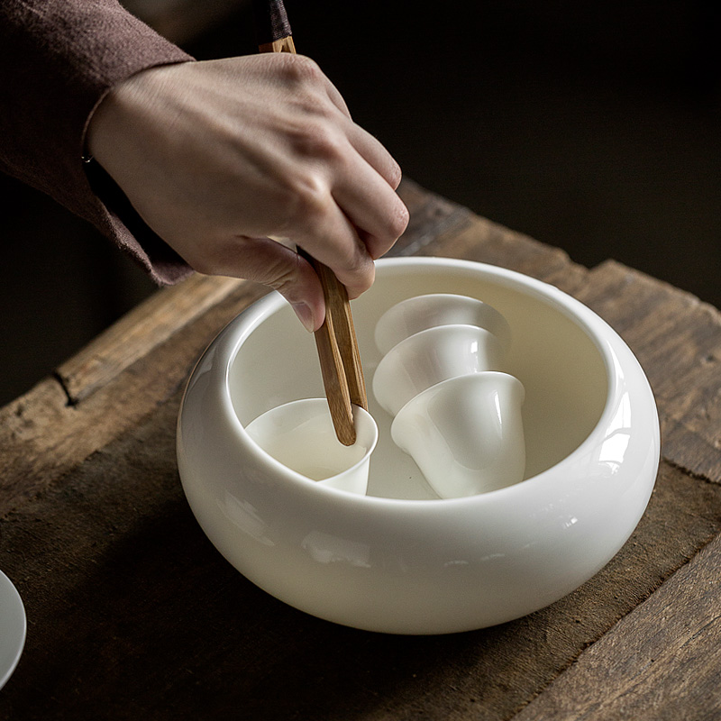 Defied white porcelain large tea washing ceramic washing pen cylinder home water spittoon cup washing and washing power tea with tea sea tea road accessories