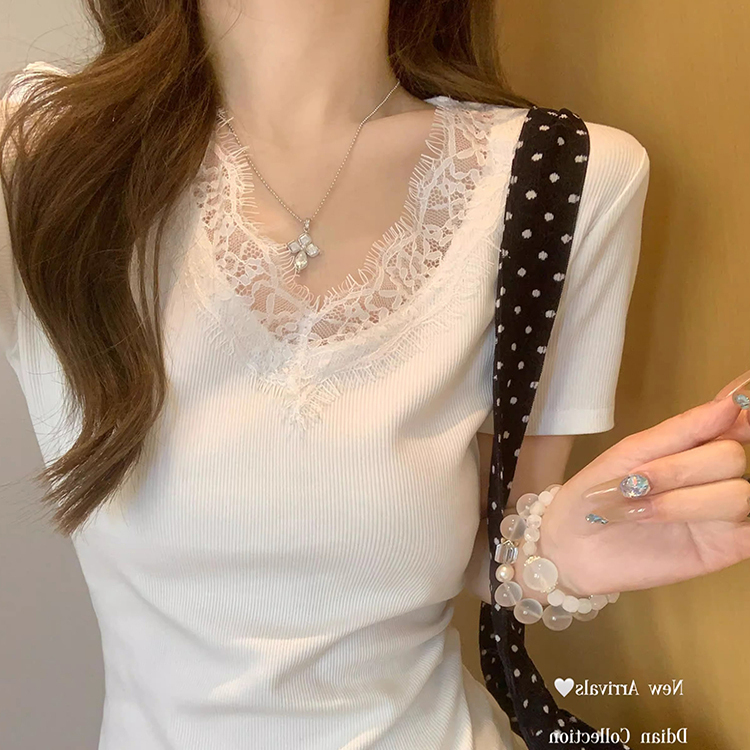 French-Style Pure and Alluring Lace Patchwork V-Neck Short-Sleeve T-Shirt for Women, Summer High-End Slim-Fit Base Layer Top
