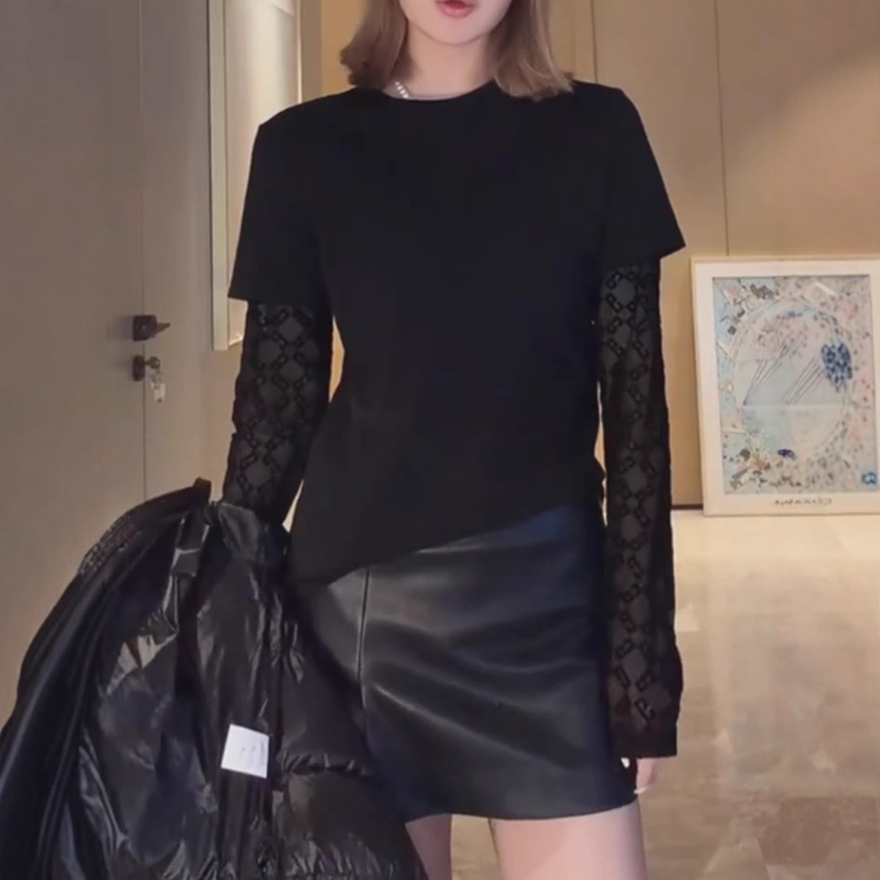 Black Slim-Fit Long-Sleeve T-Shirt for Women, Early Spring 2026, Plus Size, Fashionable and Stylish, Fake Two-Piece Top
