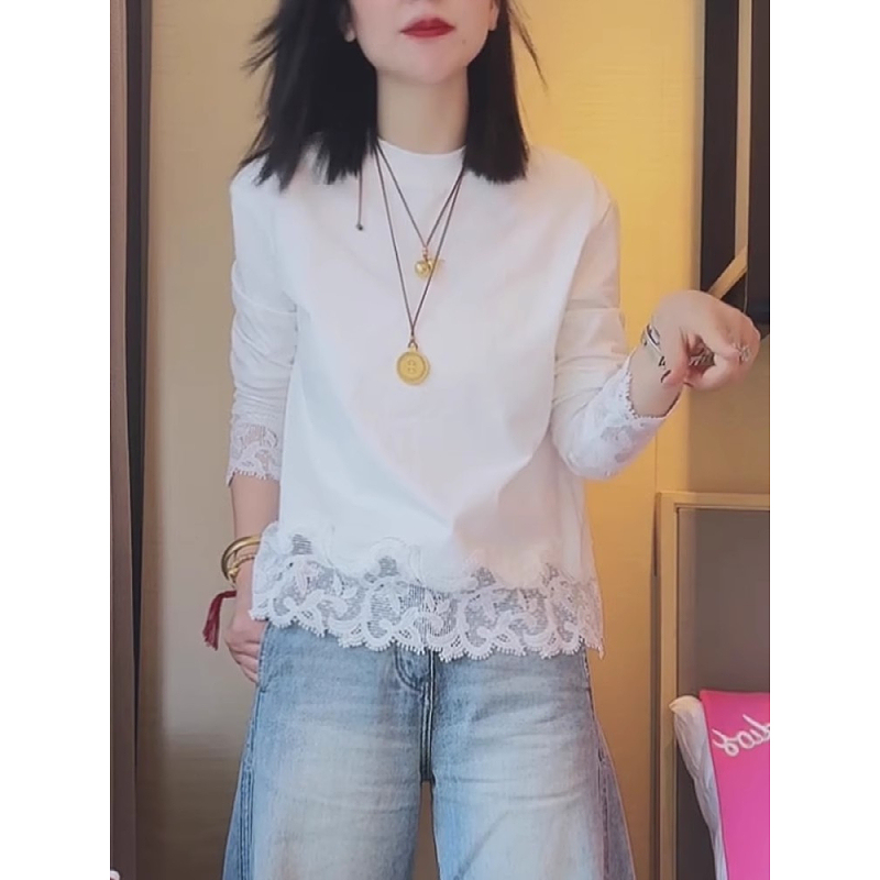 Plus Size 2026 Spring New Pure Cotton White Lace Spliced Long-Sleeve T-Shirt for Women, Super Stylish and Elegant Top for Wearing Alone
