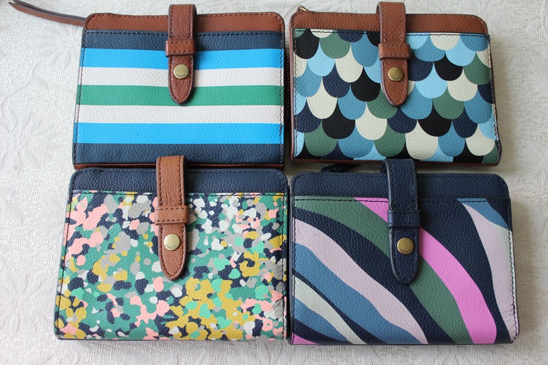 Fossil Medium-Sized Leather Wallet with Tie Print for Women on Sale