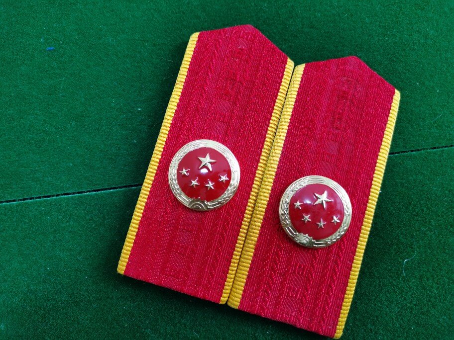 Inventory a whole new 90s prosecutorial shoulder badge