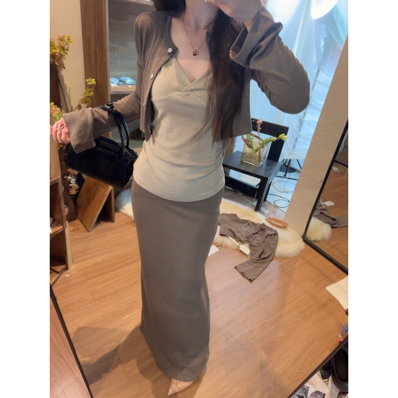 Miki.853 Diagonal Cut Layered Set ~ Cotton Viscose Acrylic Early Autumn Long Skirt 3-Piece Set Korean Style Workwear Outfit Miki.853 Diagonal Cut Layered Set ~ Cotton Viscose Acrylic Early Autumn Long Skirt 3-Piece Set Korean Style Workwear Outfit