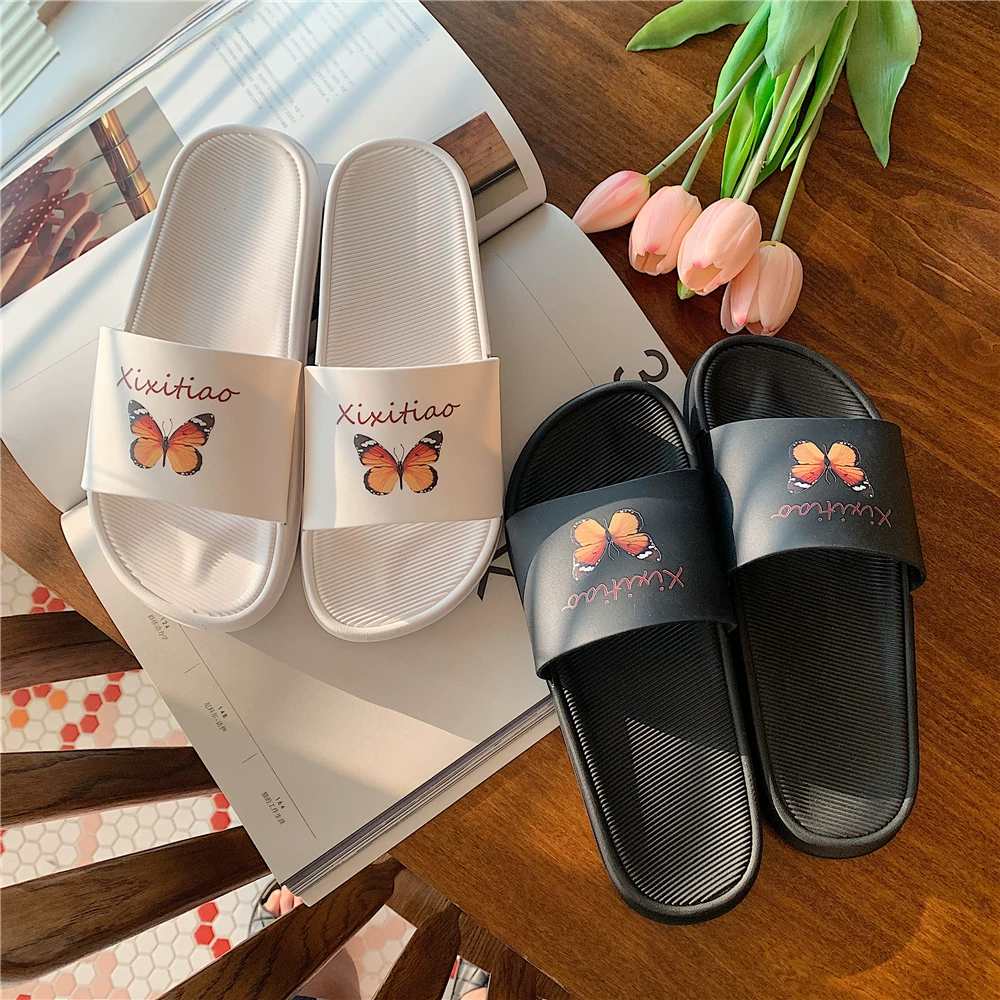 Тактично fashionable beach slippers with butterfly, city style, internet celebrity