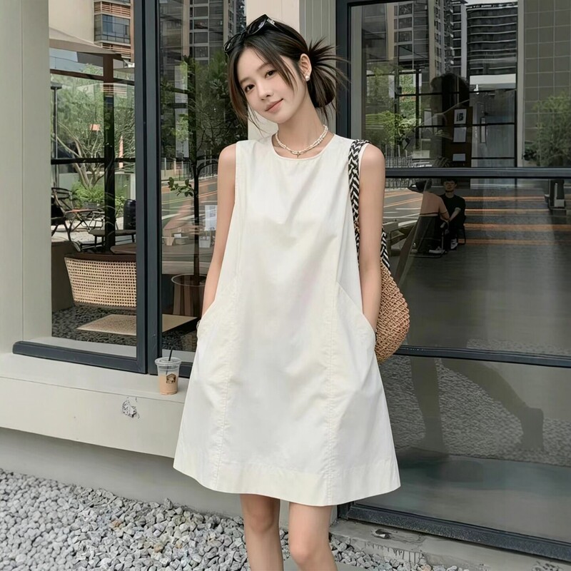 French Retro Back-Tie Sleeveless Dress for Women 2026 Summer New Style Dress Petite Versatile Tank Dress French Retro Back-Tie Sleeveless Dress for Women 2026 Summer New Style Dress Petite Versatile Tank Dress