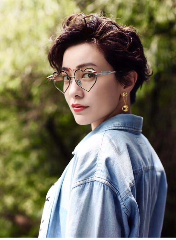 Kính râm, cá tính hipster nam, ngôi sao nữ retro, cùng một đoạn, không bằng cấp, trang trí dòng mắt, phiên bản Hàn Quốc của kính râm màu đỏ