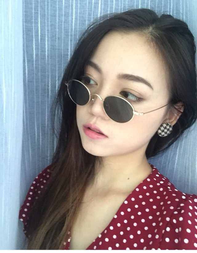 Kính râm nhỏ hình elip nữ phiên bản Hàn Quốc của retro retro gió gió retro chụp kính râm cá tính với cận thị có một người đàn ông độ kính đổi màu