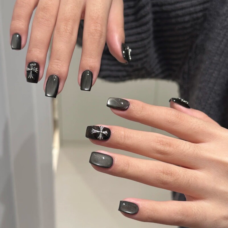 Purely Handmade Wearable Nails, Black Cat-Eye Solid Color, Brightening, Simple, Understated, Elegant, High-End, Versatile, New Short Style Nail Art